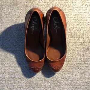 COLE HAAN Pumps